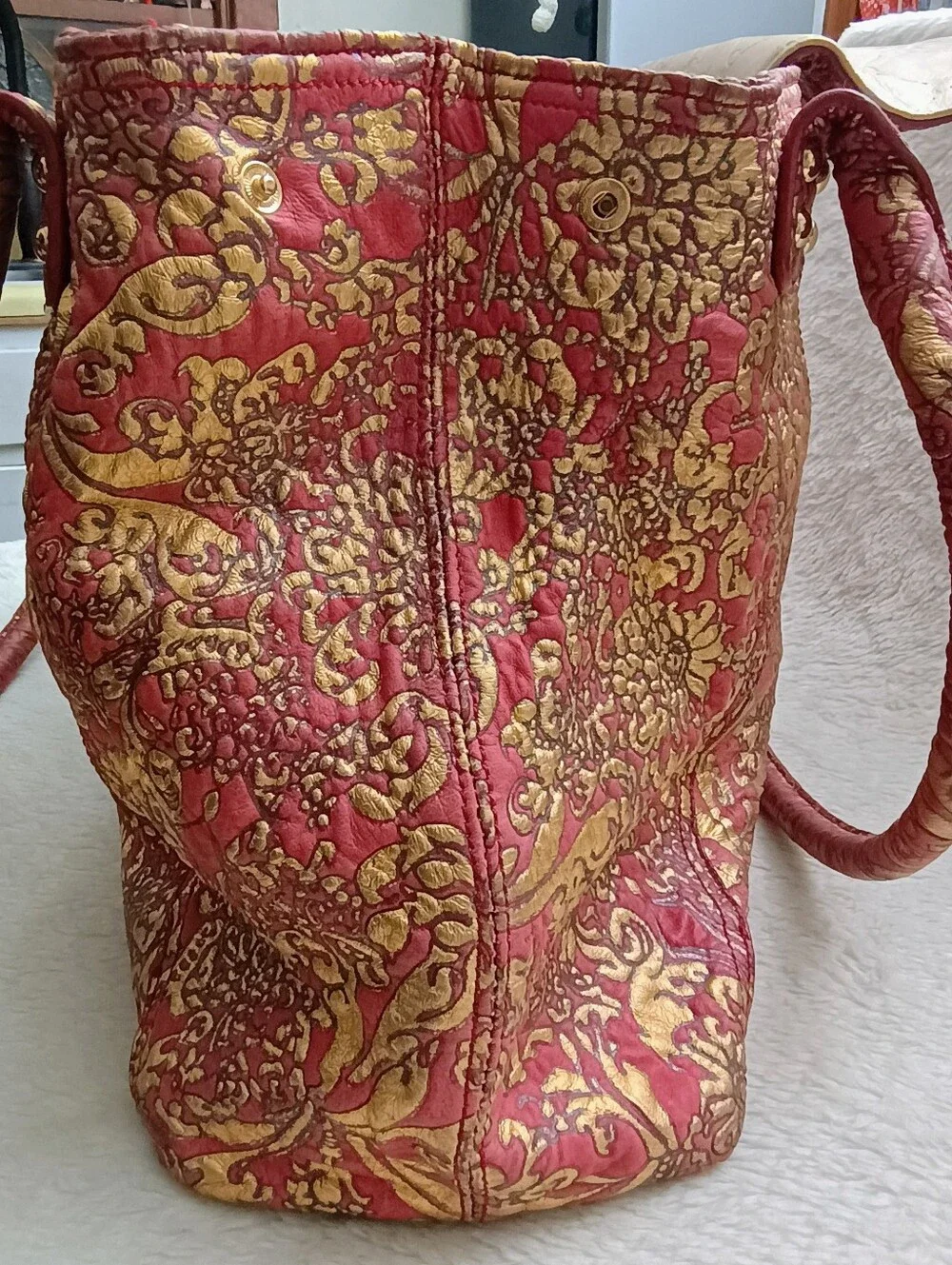 La Gioe di Toscana Genuine Leather Exterior Tote Bag with Matching Mirror